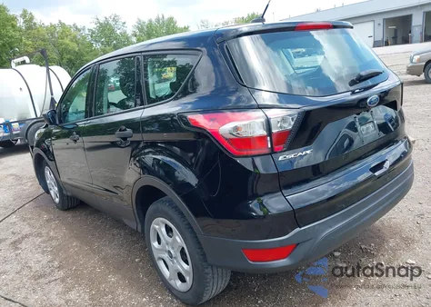 2018 Ford Escape S z USA, uszkodzony, nr VIN 1FMCU0F73JUA80714